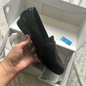 Women’s loafers shoes